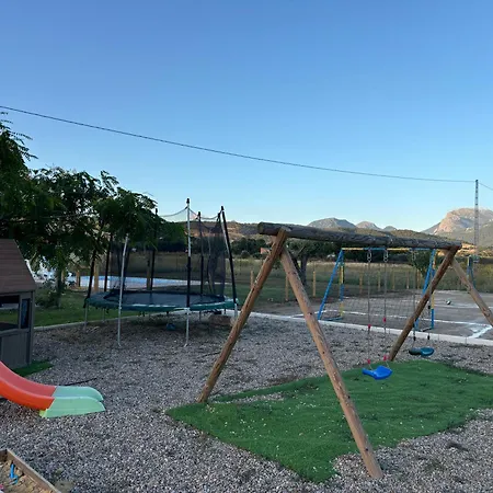 Valle De La Rosa *